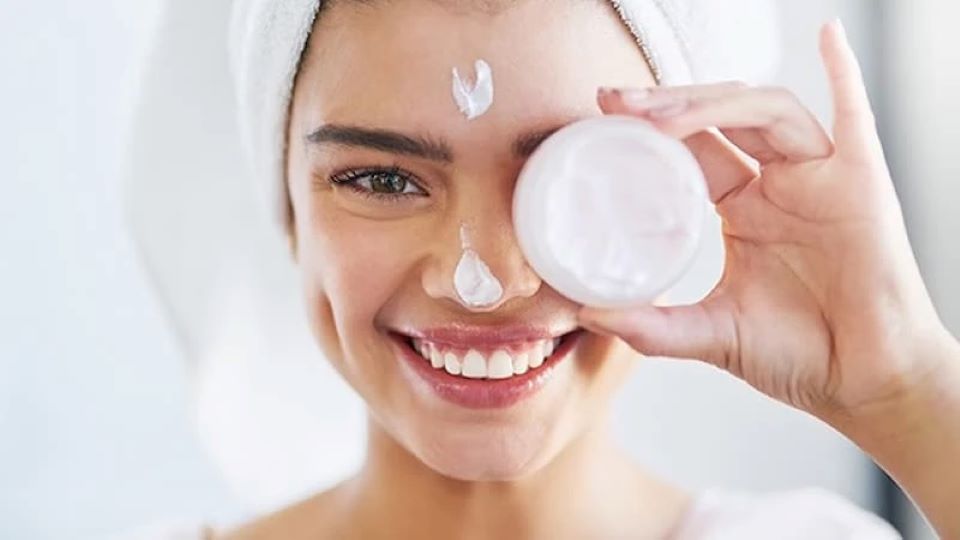 Peel da có đẩy mụn không? - Cách chăm sóc da sau khi peel da đẩy mụn