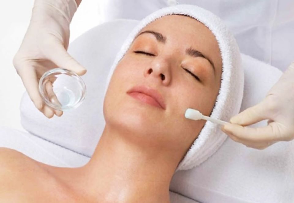 peel da có đẩy mụn không